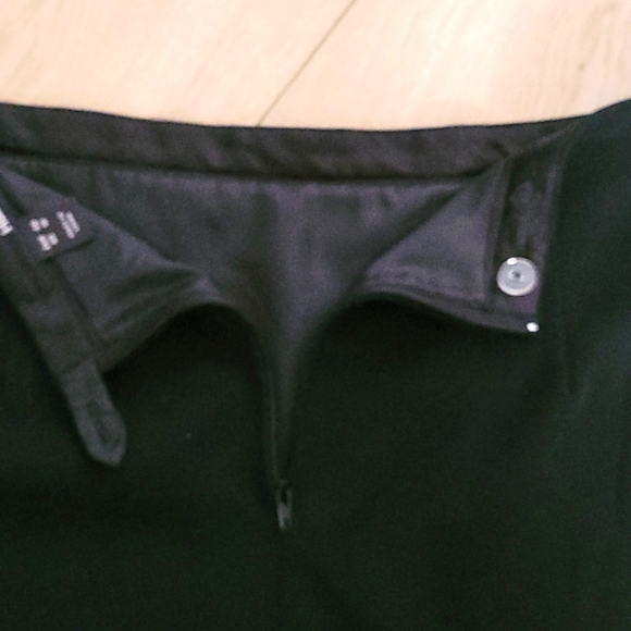 3 for$30 Pretty knee length lined skirt - Picture 4 of 5